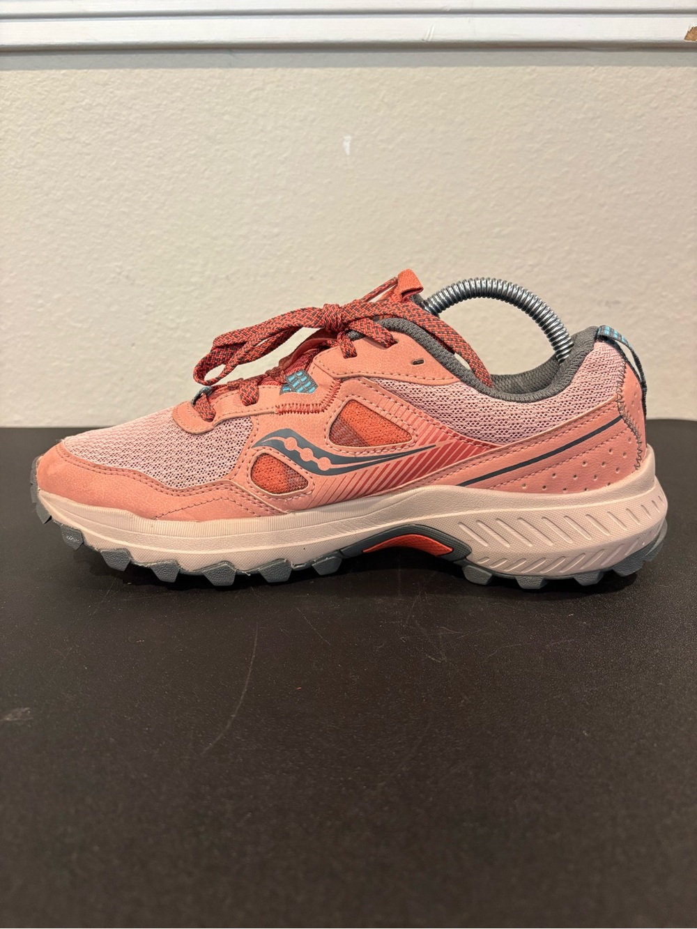 Saucony Excursion TR16 Womens Size 9.5 Running Shoes Sneakers S10744-30 Pink - Picture 4 of 9